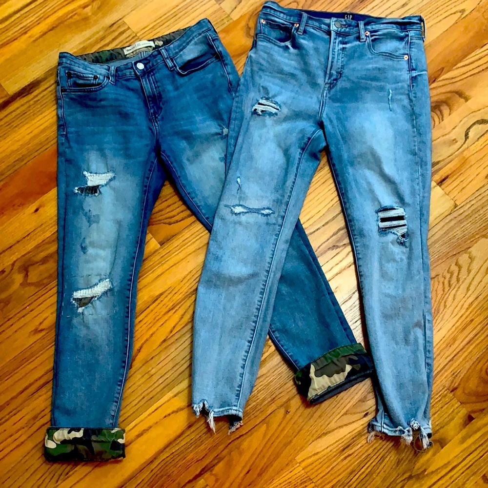 THREE pair of GAP JEANS